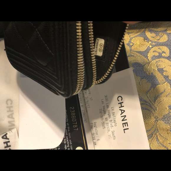 CHANEL WALLET ON CHAIN - Picture 6 of 10